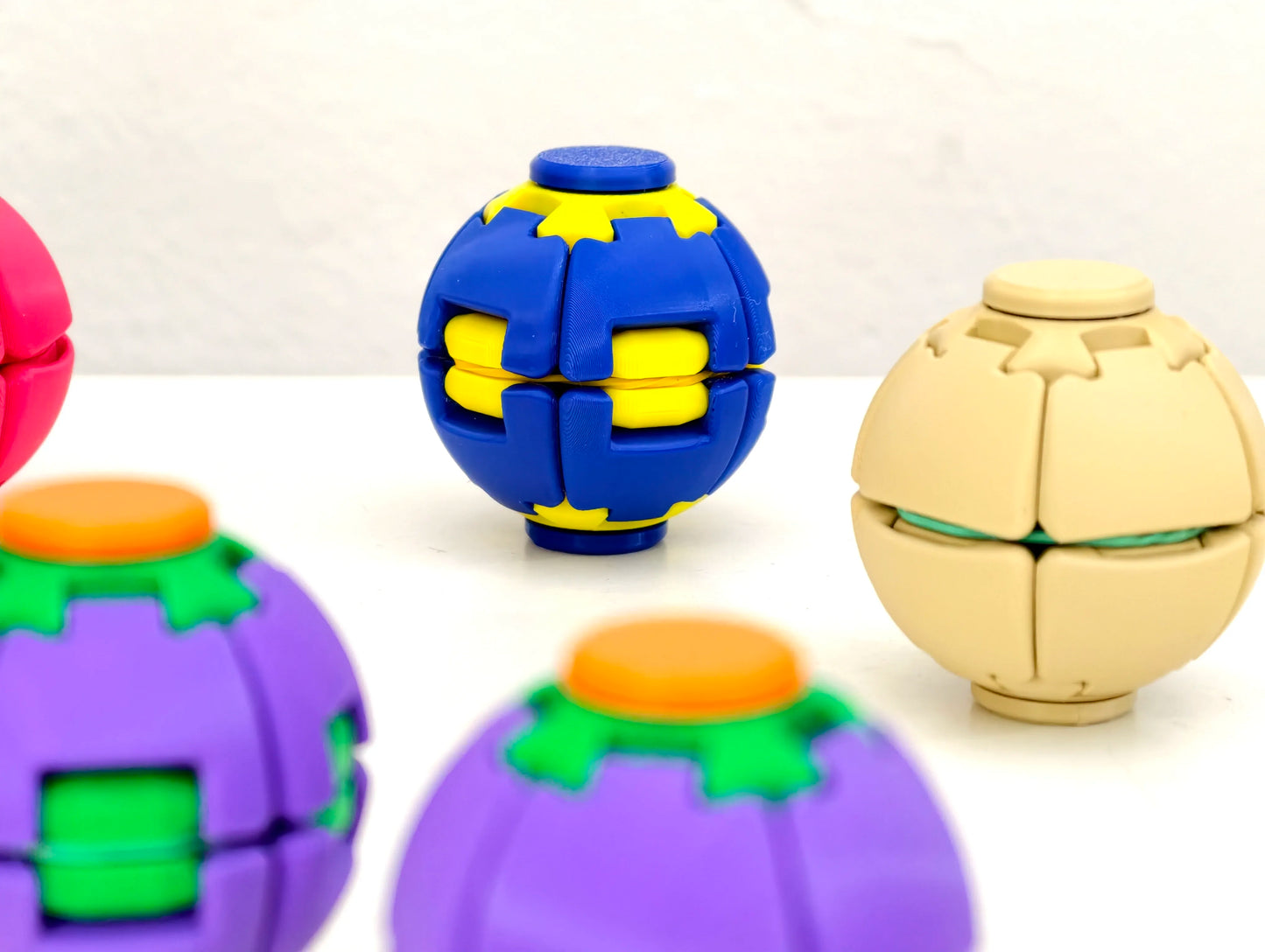 HelixCore™ – Press & Spin Fidget Puzzle Ball(Let go of your anxiety and bravely enjoy the good life)