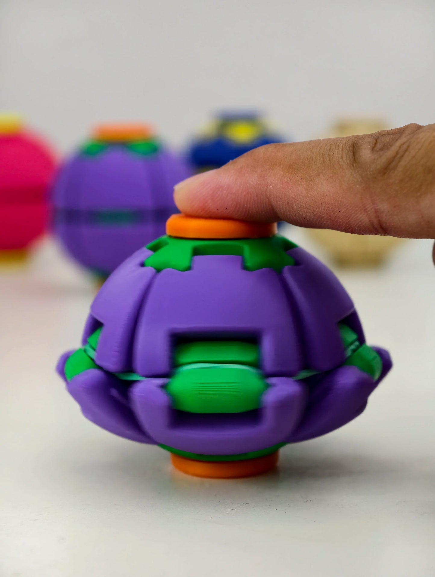 HelixCore™ – Press & Spin Fidget Puzzle Ball(Let go of your anxiety and bravely enjoy the good life)
