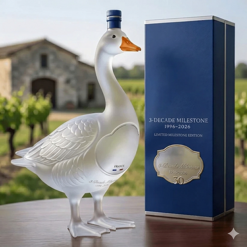 🪿GY Goose 30th Anniversary 3D Sculpted V0dka Bottle